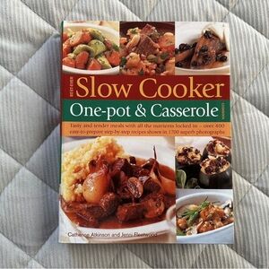 Slow Cooker One-Pot & Casserole Cookbook
